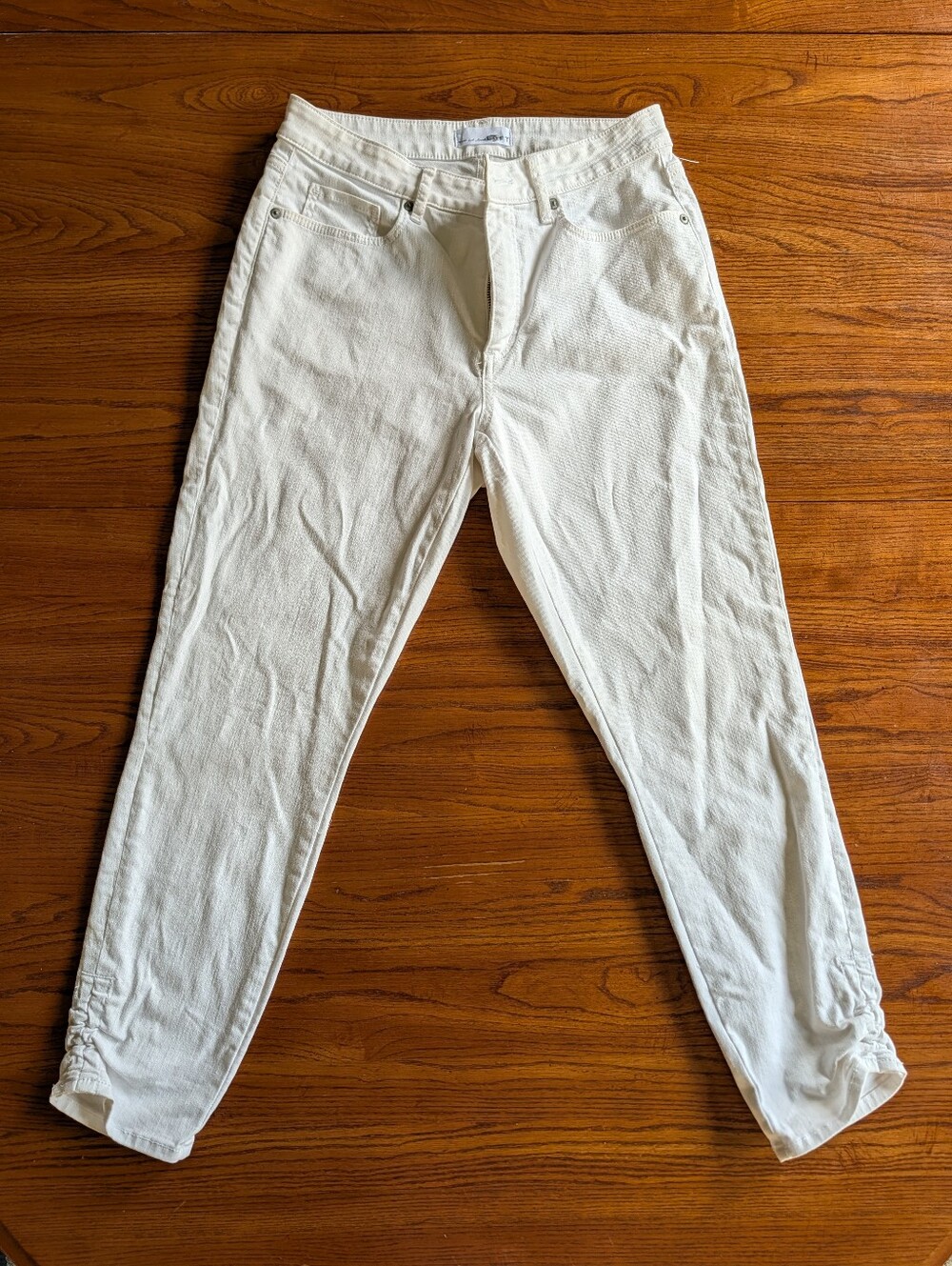 LOFT White Denim Ankle Pants Size 6/28 Curvy Cropped Straight Leg Casual